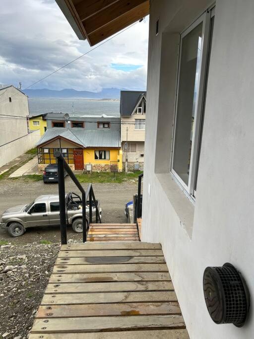 Duplex vista al Canal Beagle