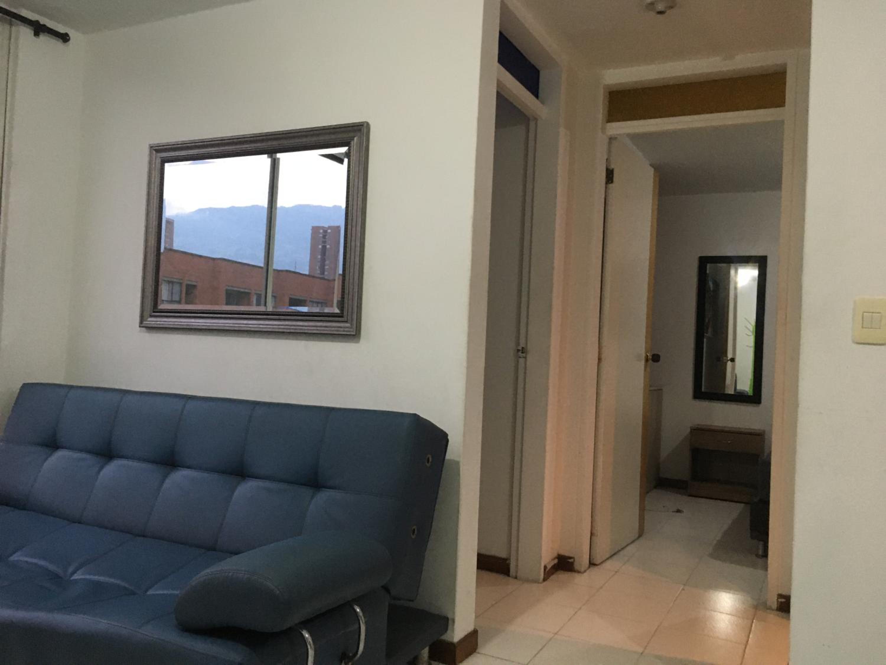 Apartamento familiar de 2 alcobas estadio Laurled plaza mayor