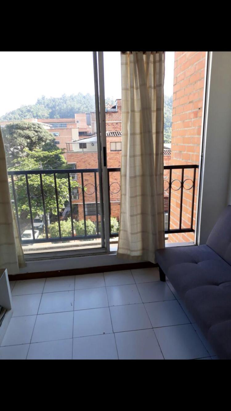 Apartamento familiar de 2 alcobas estadio Laurled plaza mayor
