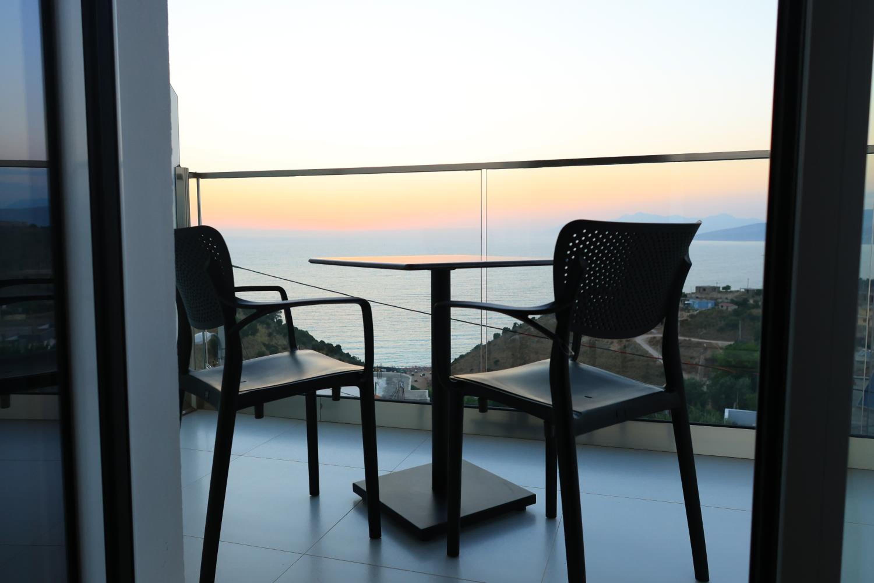 SEA & LAKE VIEW VILLA