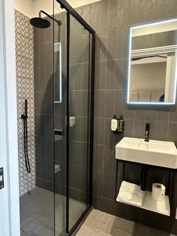 Number 46, photo 14