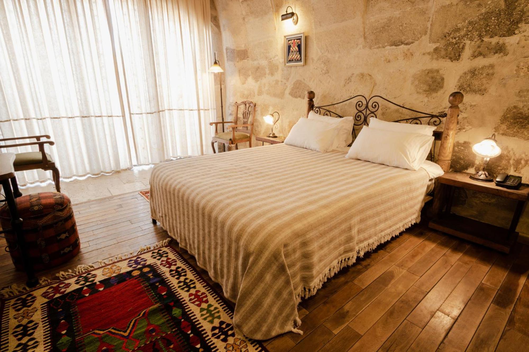 Sultan Cave Suites - Image 77