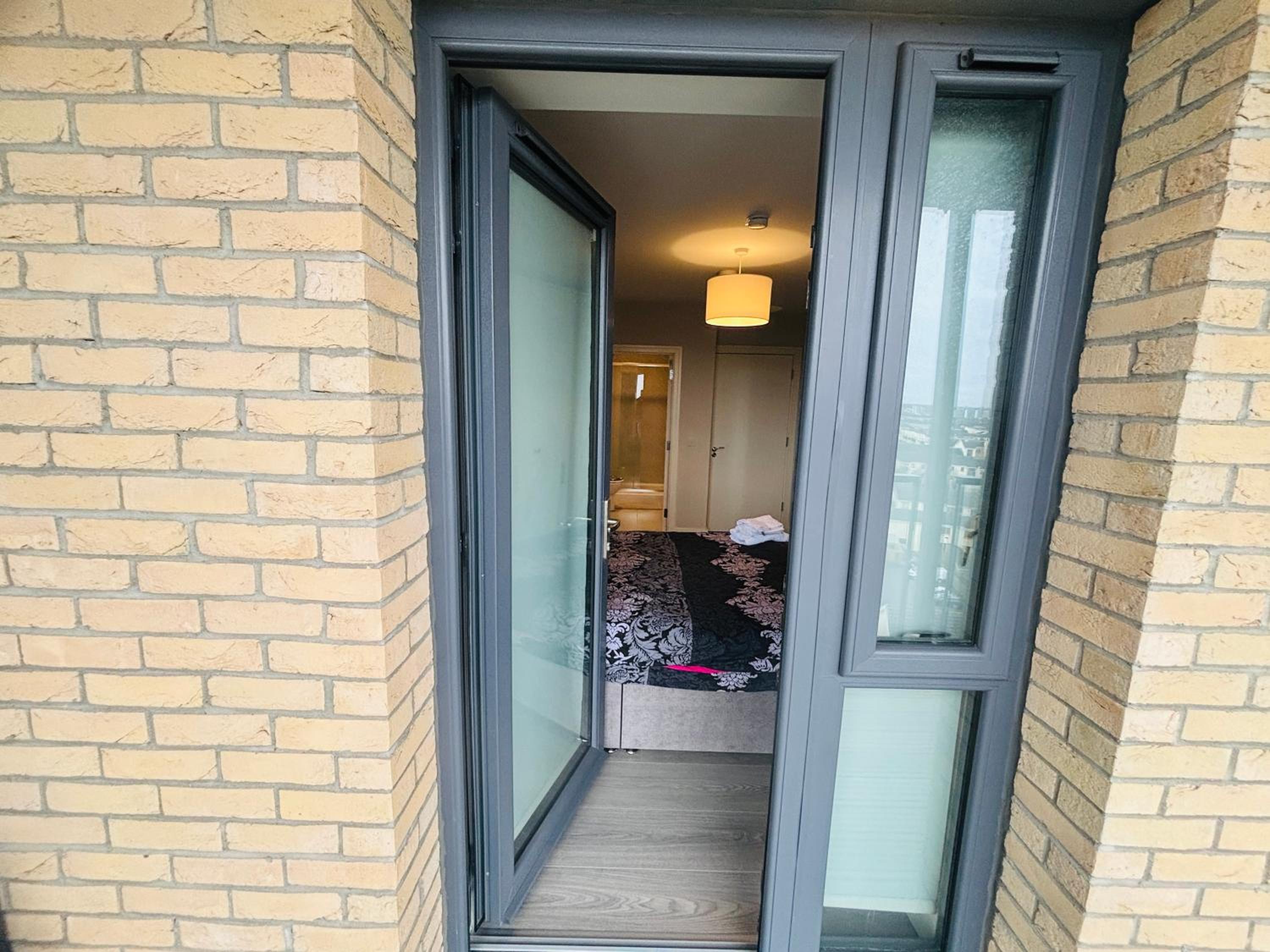 A private room,A private bathroom