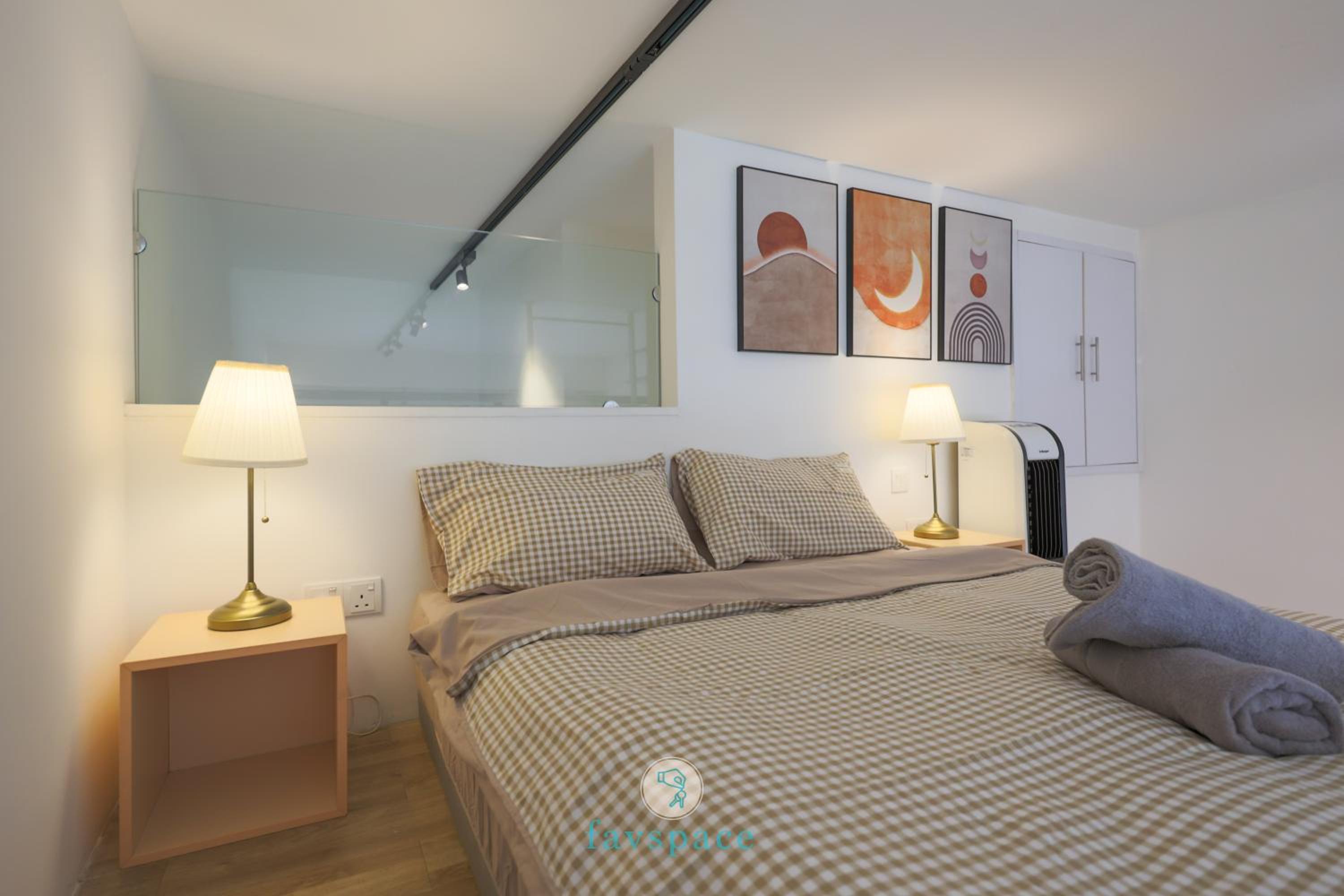 3 min walk to Bangsar LRT - FREE parking & Netflix - EST