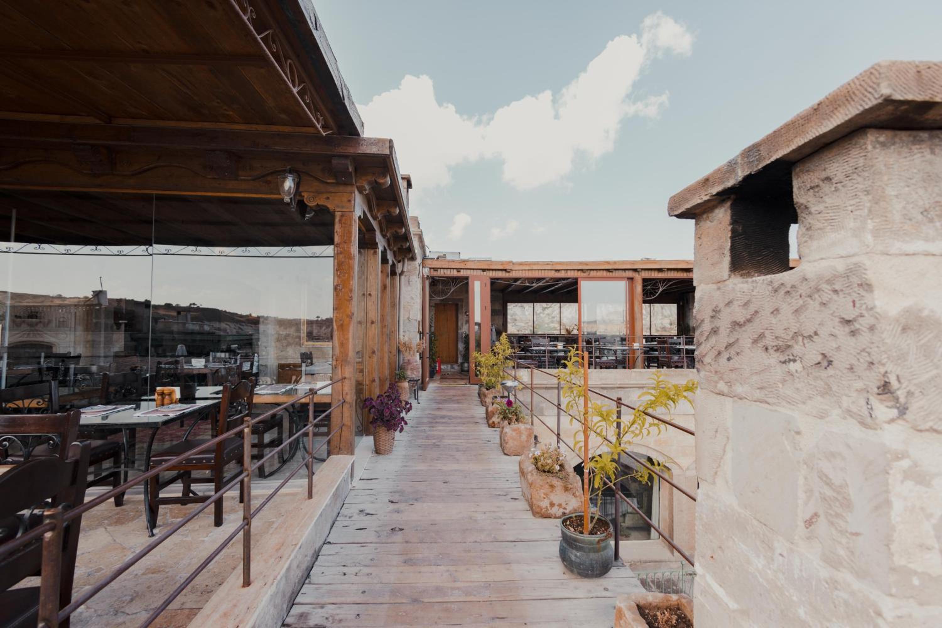 Sultan Cave Suites - Image 130