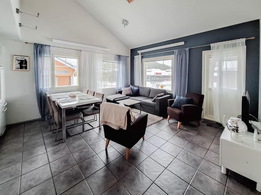 Party condo in the center of Levi view 4