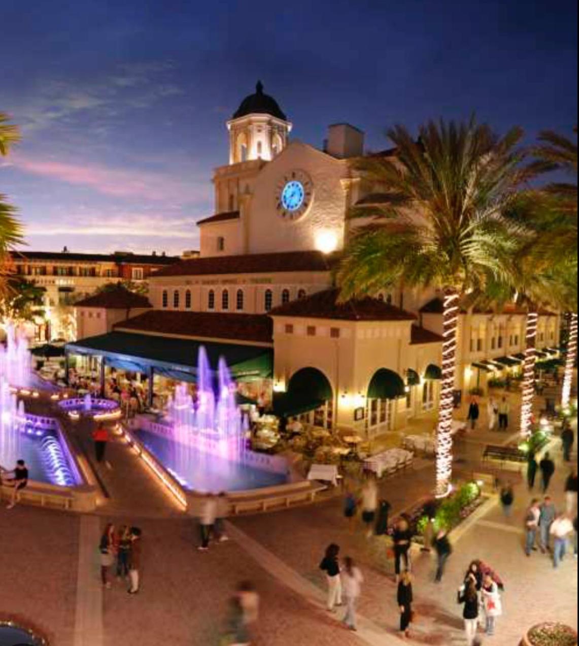(B) Casa Azul. Minutes from the Beach & Mall