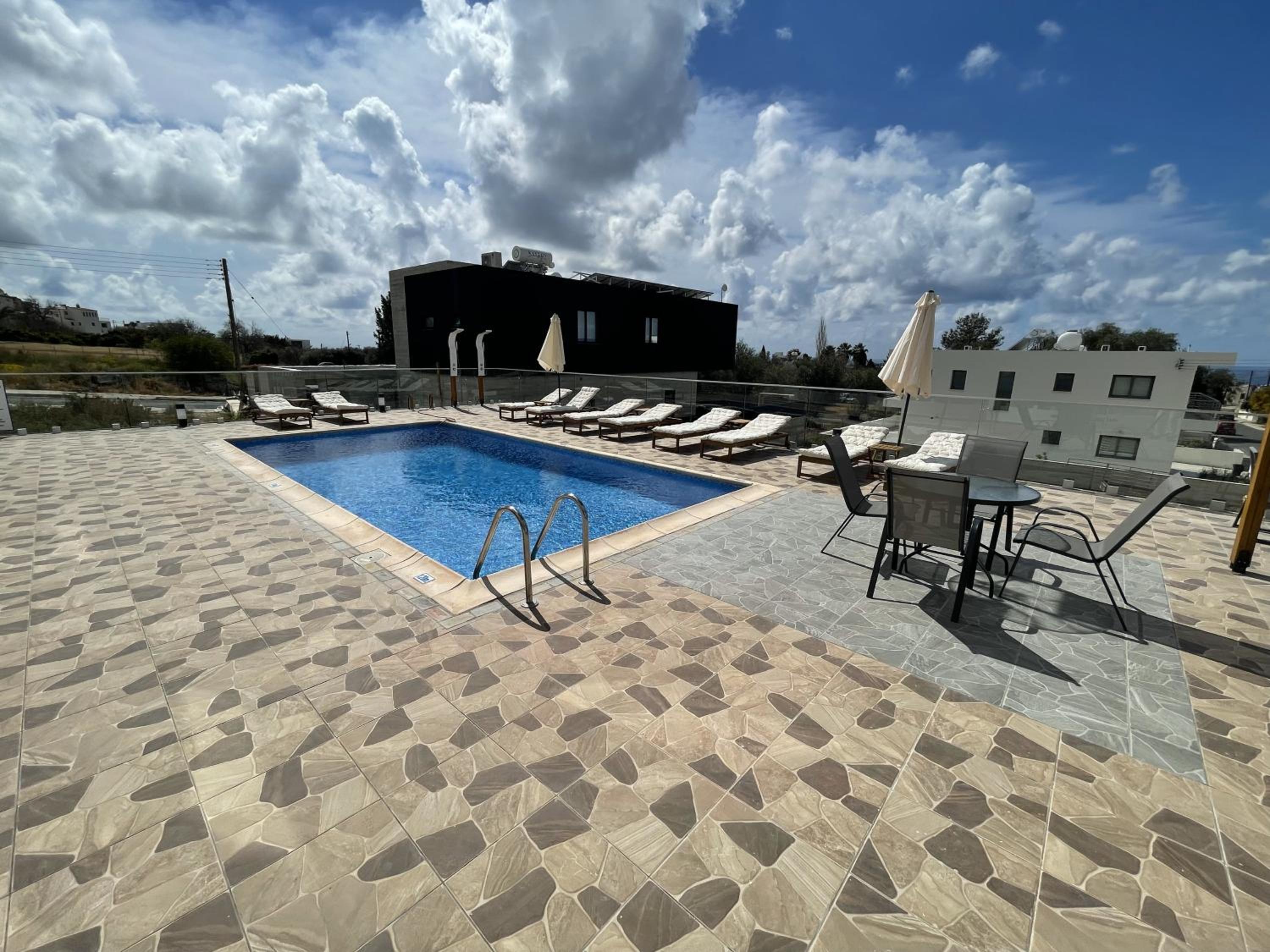 ARF Apartments - with Jacuzzi at the complex