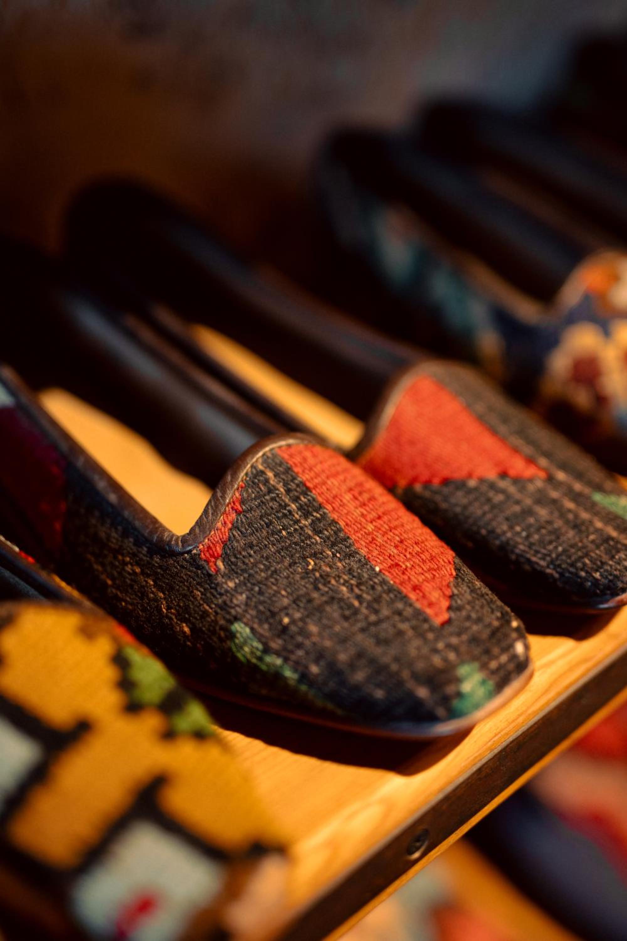 Sultan Cave Suites - Image 90