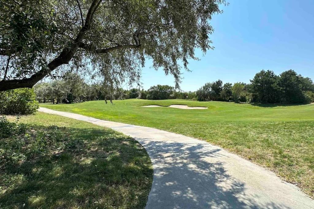“Golf and Sun” Family Villa