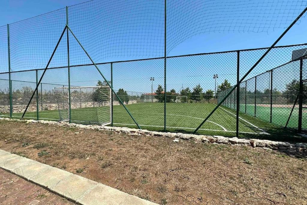 “Golf and Sun” Family Villa