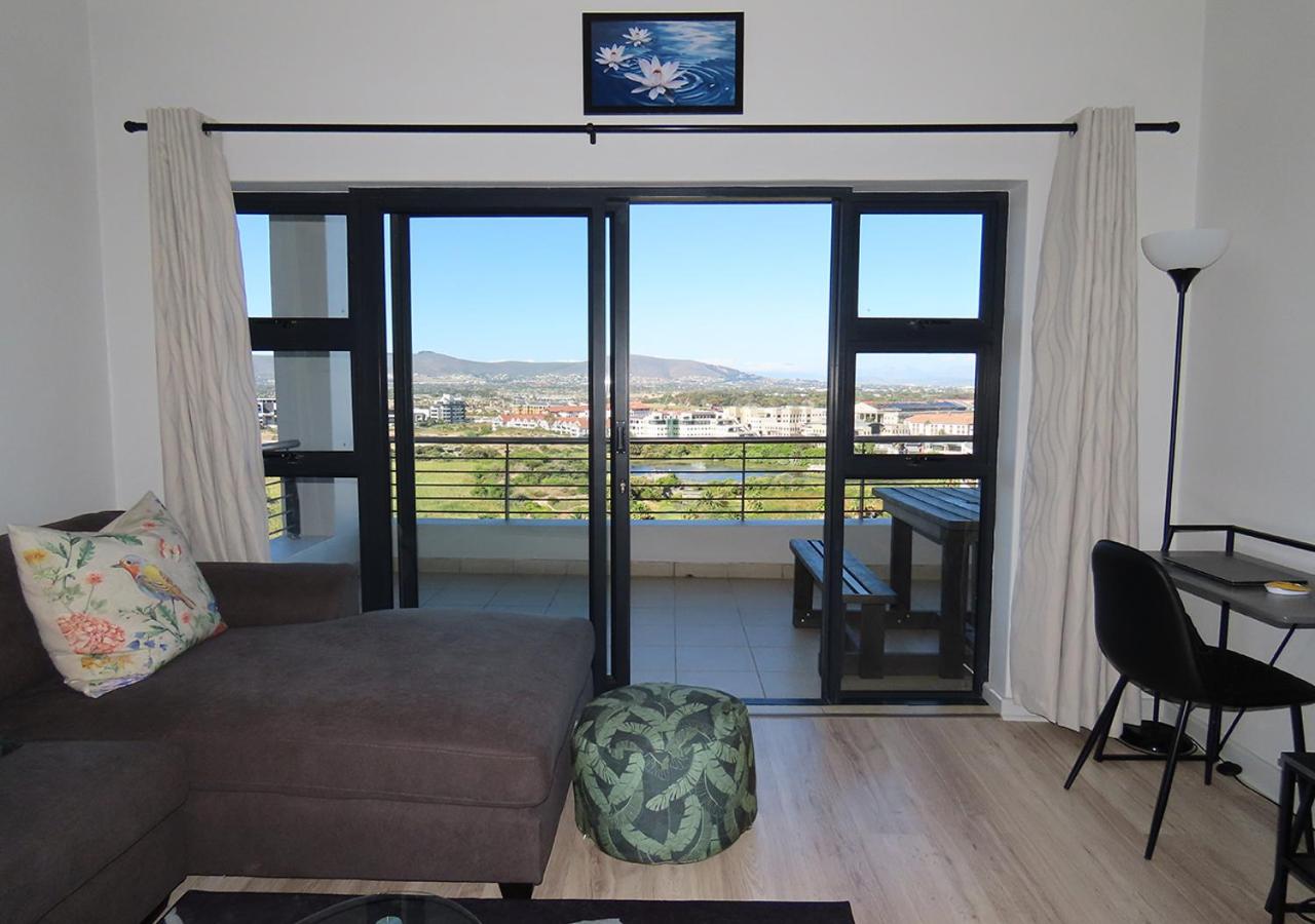 Cape Town Luxury Stays Knightsbridge Luxury Apartment Century City view 3