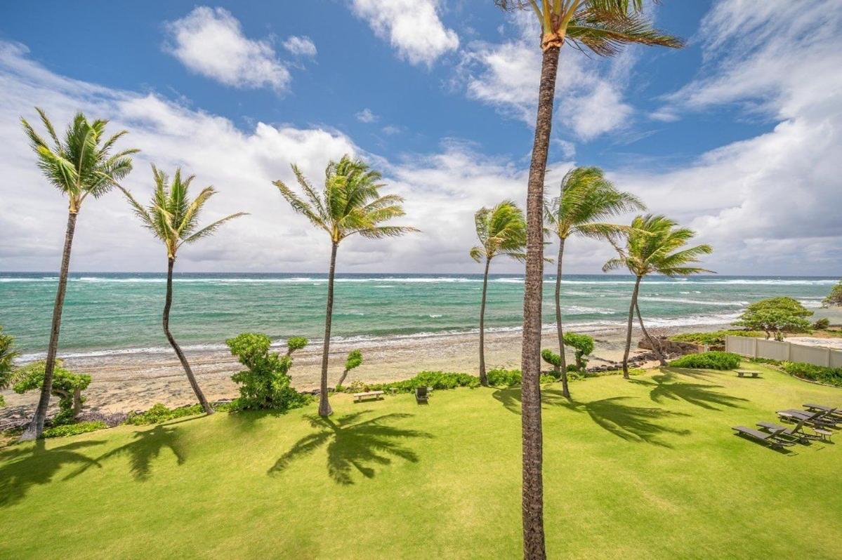 1BR Condo at Oceanfront Resort Kapaa Shore view 3