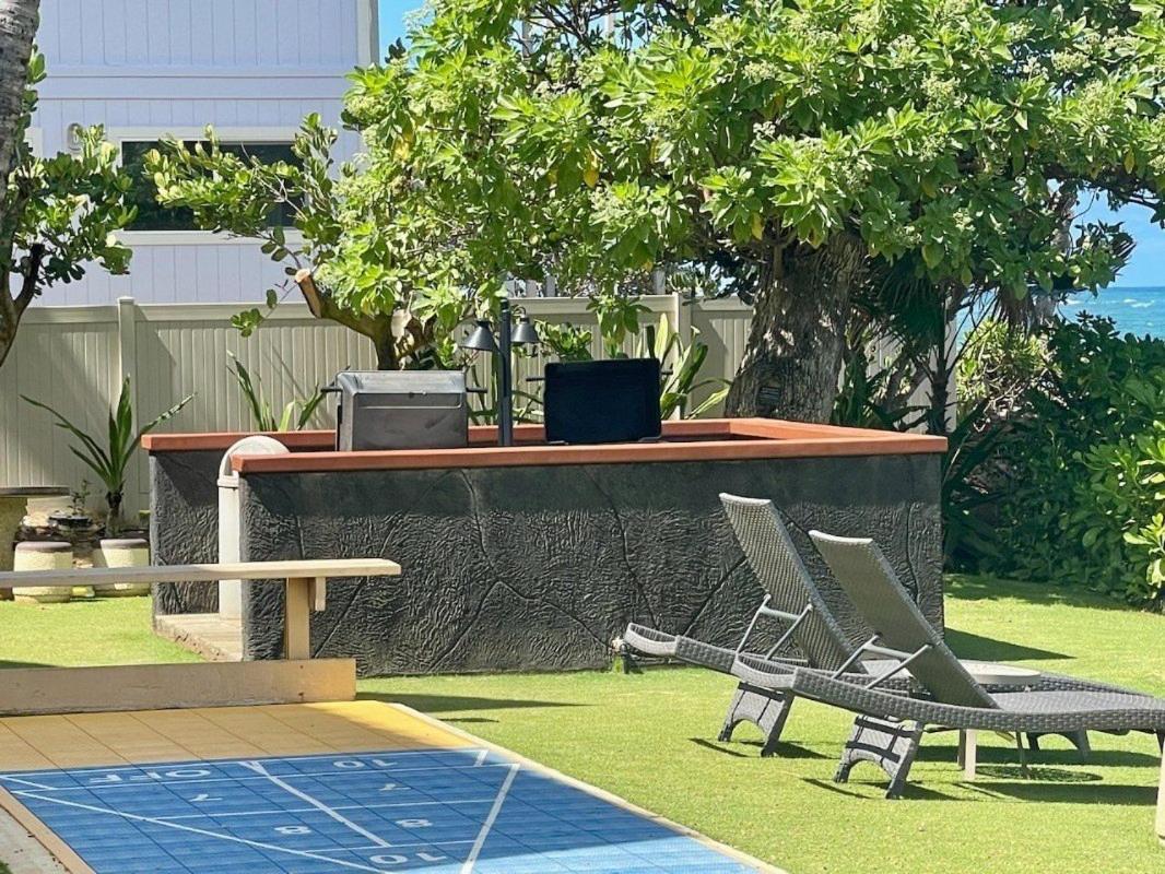 1BR Condo at Oceanfront Resort Kapaa Shore view 4