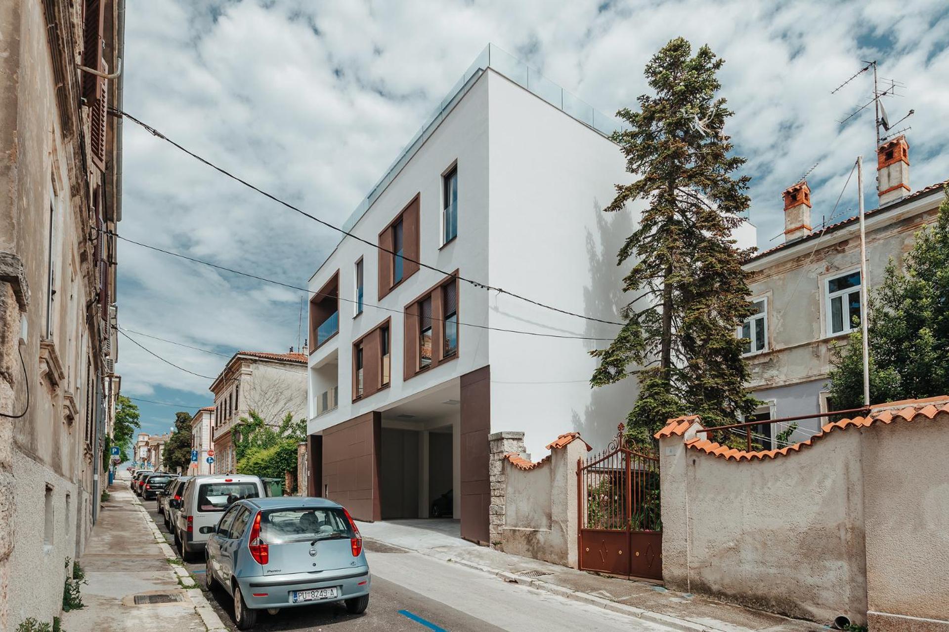 Puntino apartment & garage