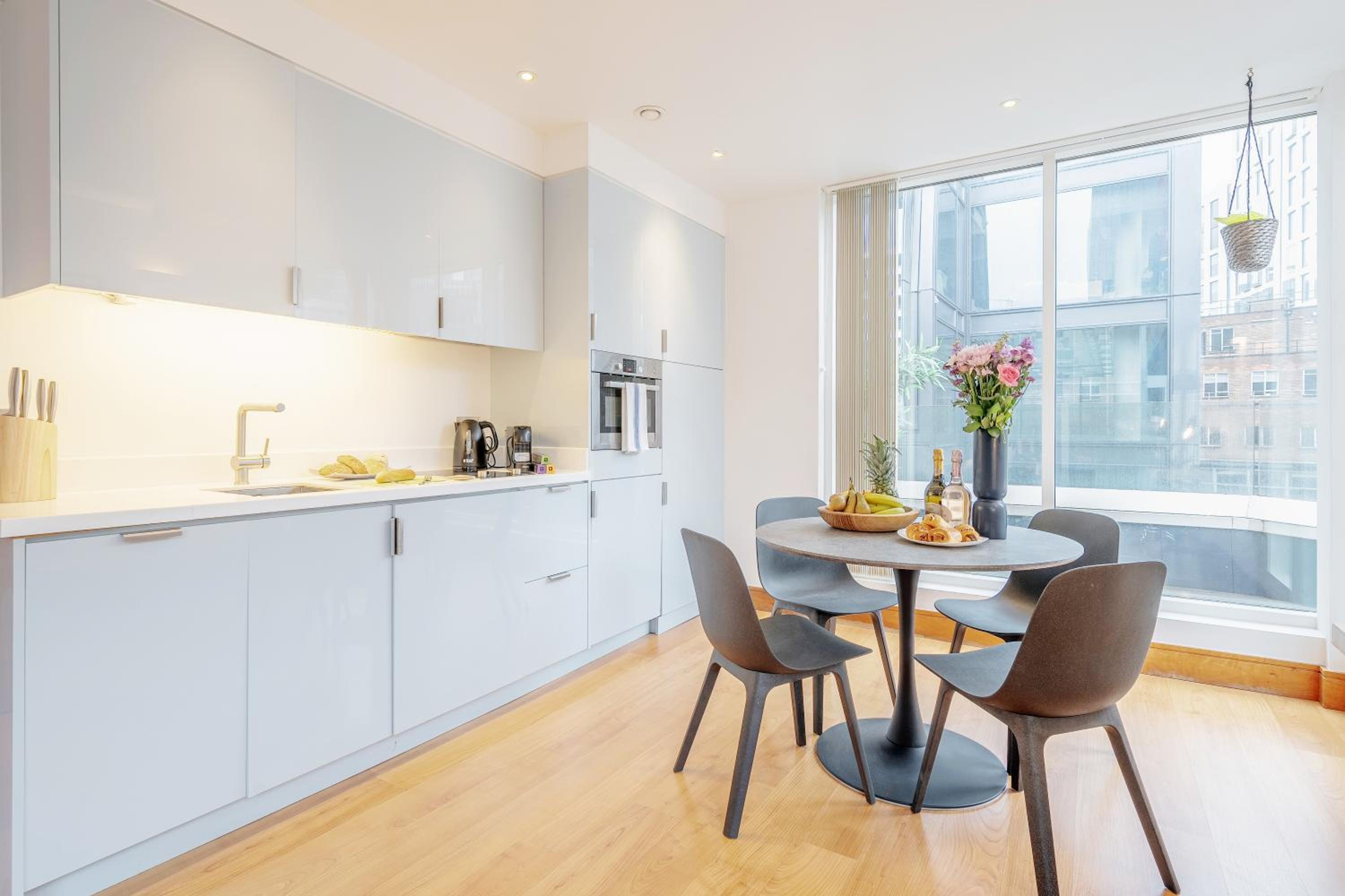 Stay Kula London - Tower Hill