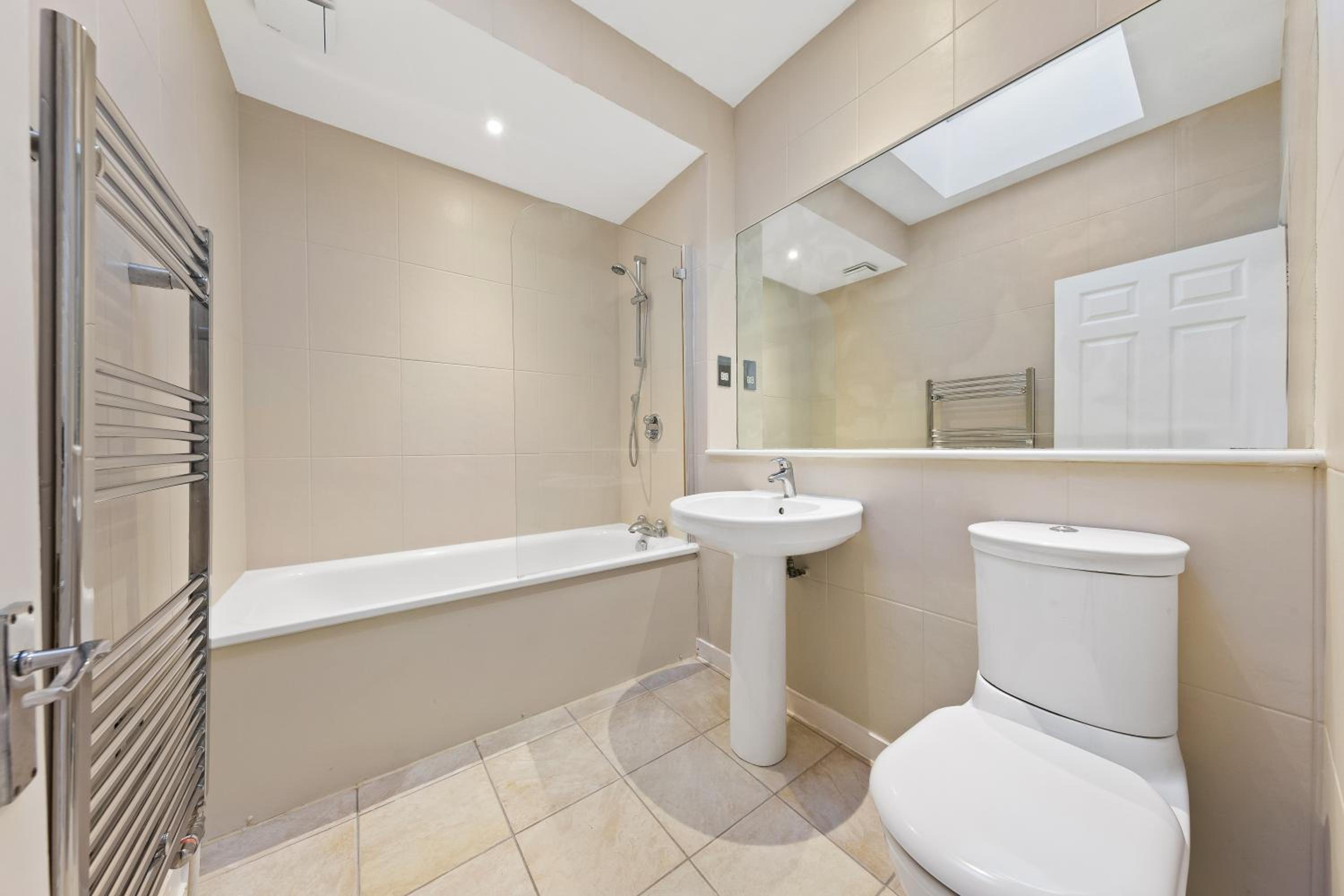 Royal College of Art Prime One bedroom Stay in The Heart Of London
