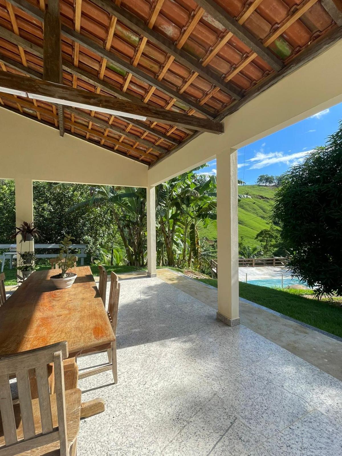 Chalés São João - a 500m da Cachoeira de Bom Jardim - com piscina