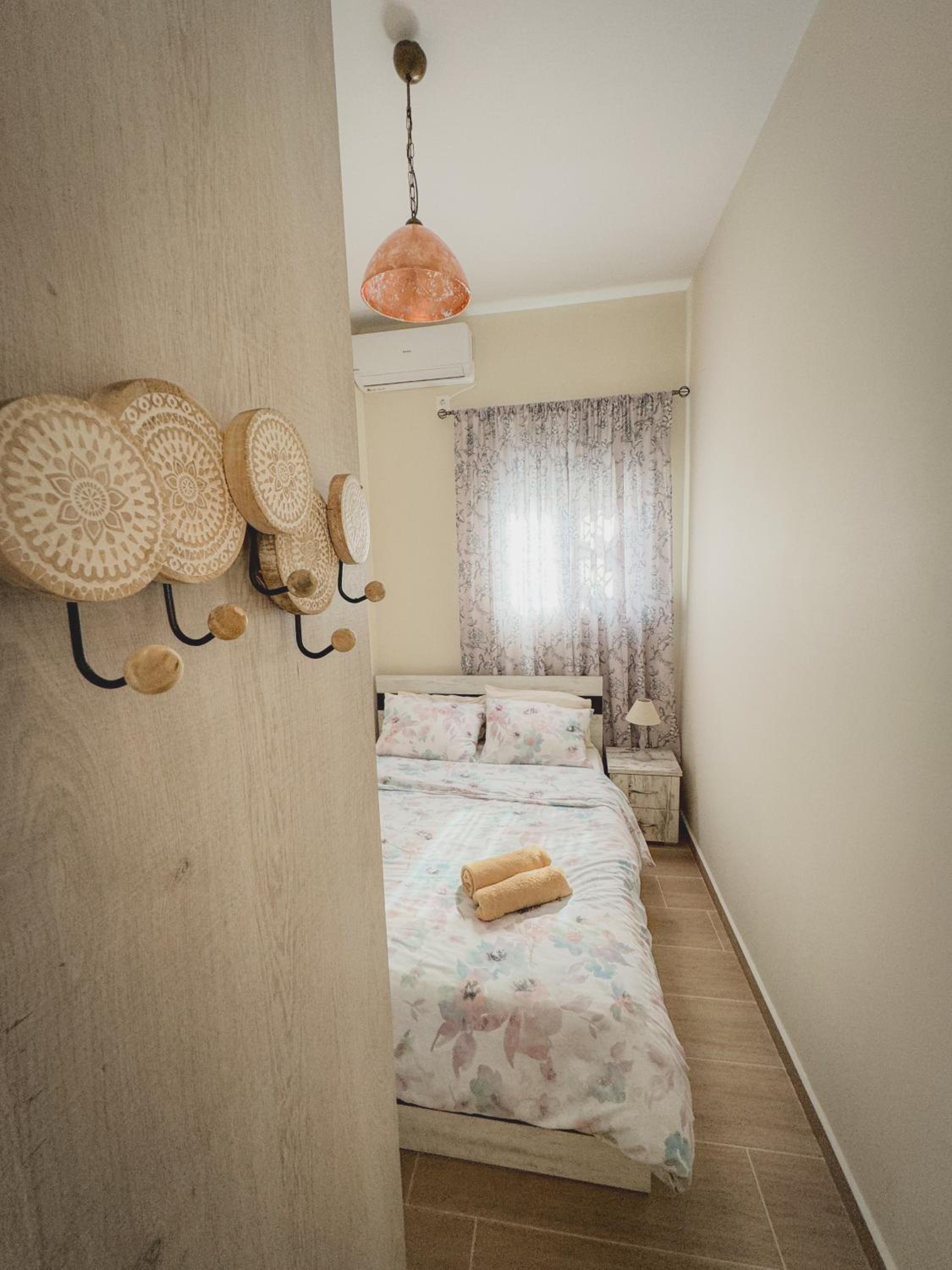 Alyki Salamina House
