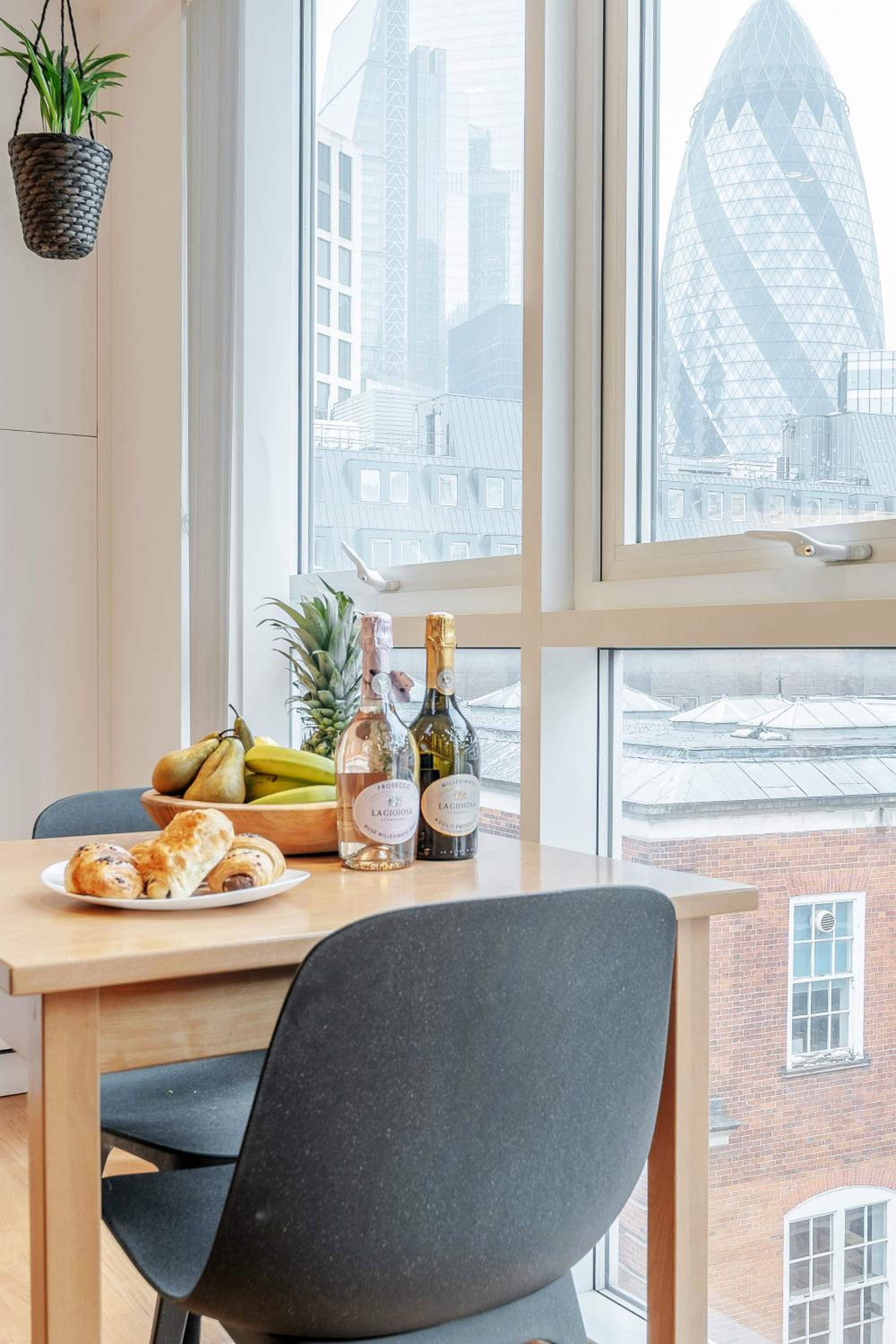 Stay Kula London - Tower Hill