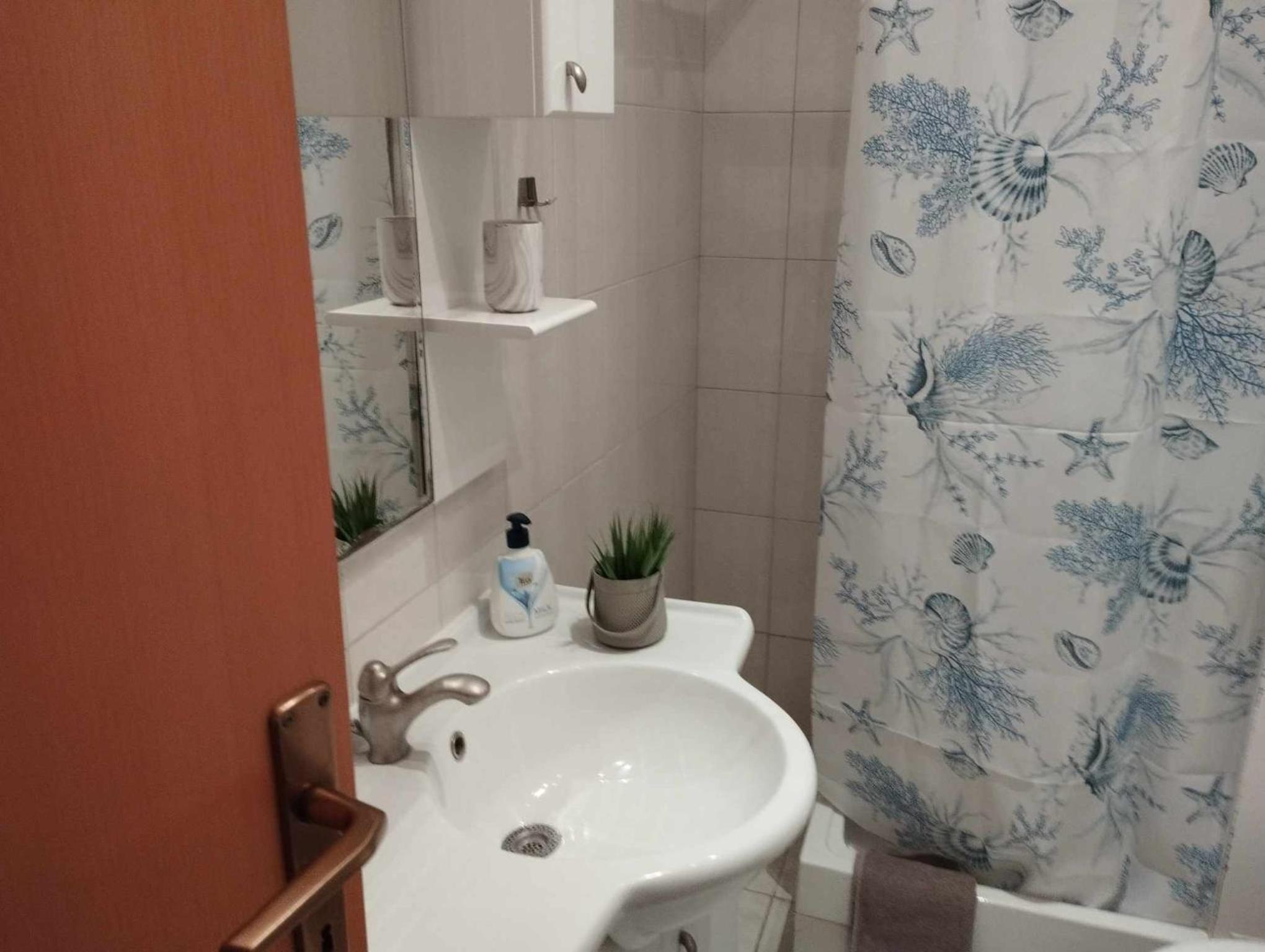 Splendid One bedroom apartment Urban Haven