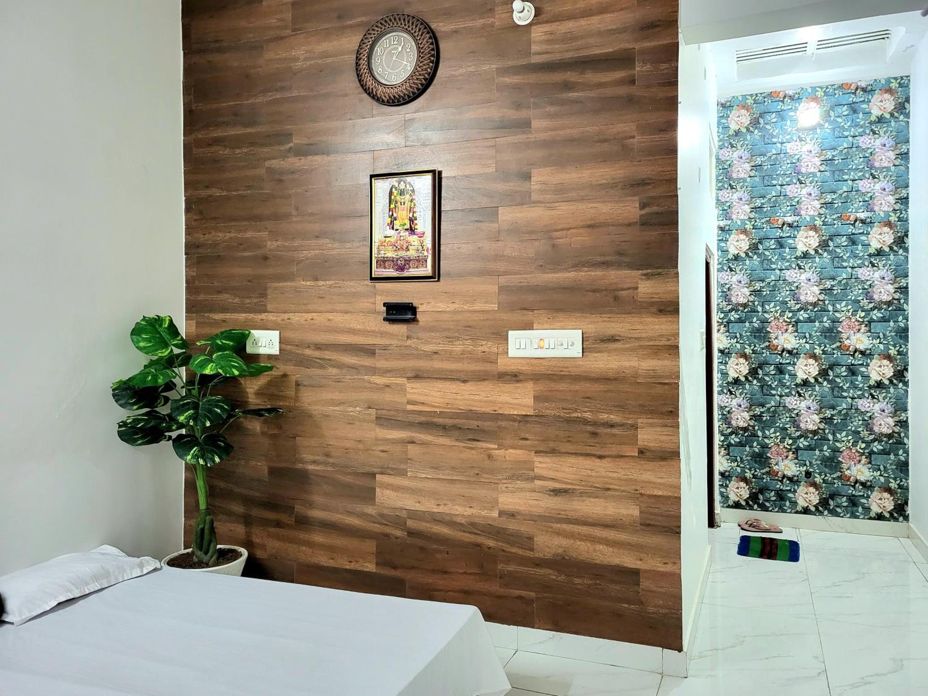 Anjani Homestay I Entire 2BHK Apartment