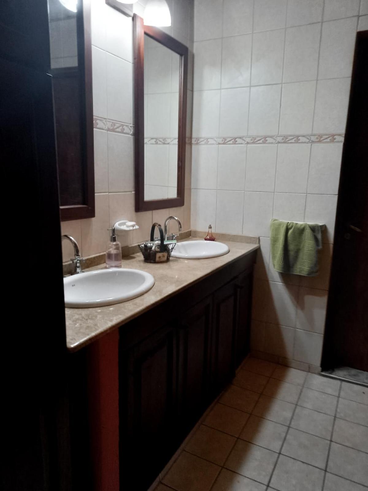 HERMOSA CASA POTRERILLOS