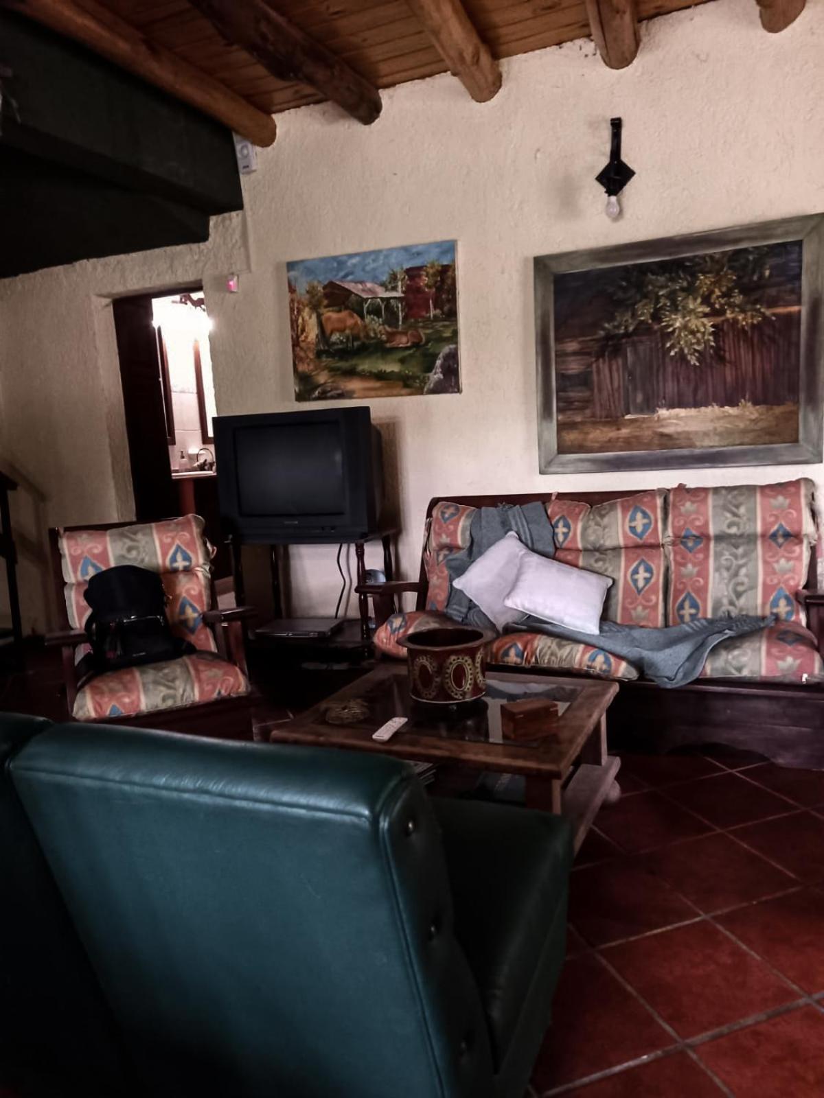 HERMOSA CASA POTRERILLOS