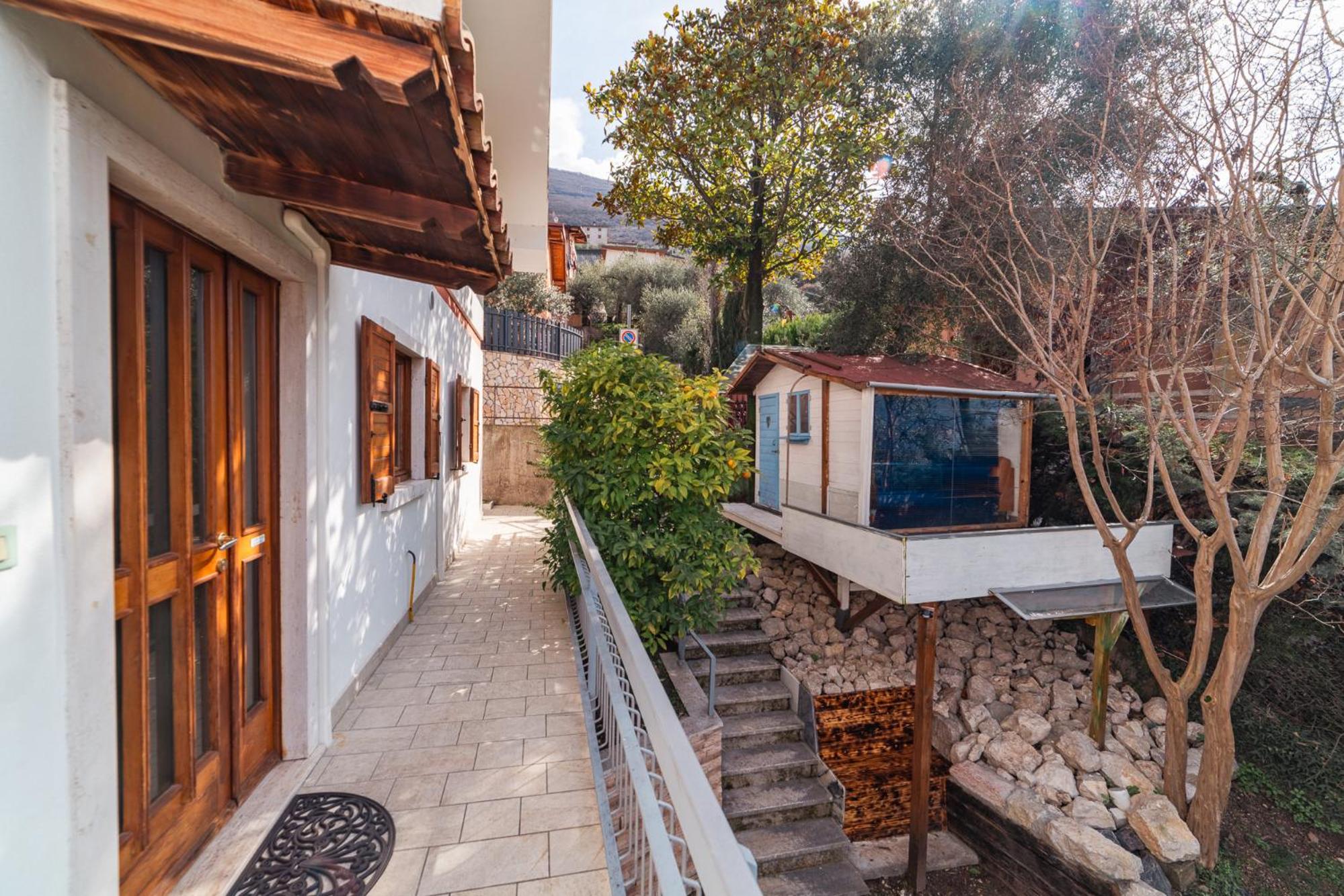 Villa Bianca by GardaDoma view 5