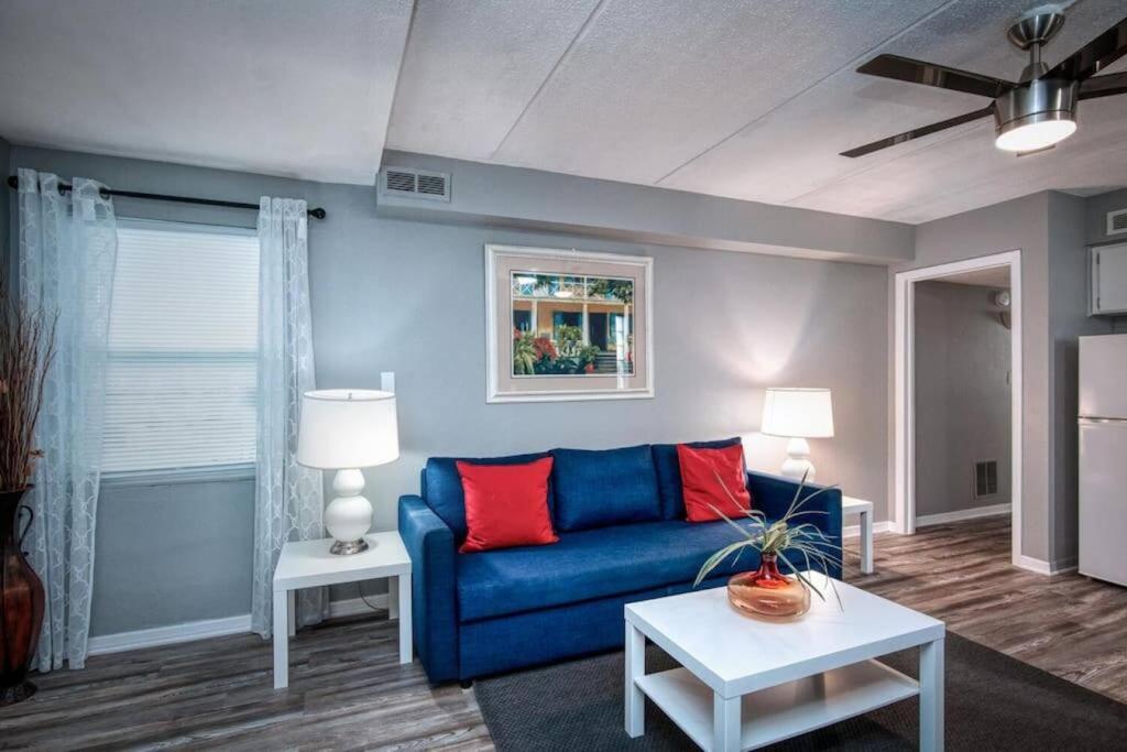 Sunset Beach Suites at Madeira Beach! Pet Friendly Beach Getaway!- Suite 1 view 5