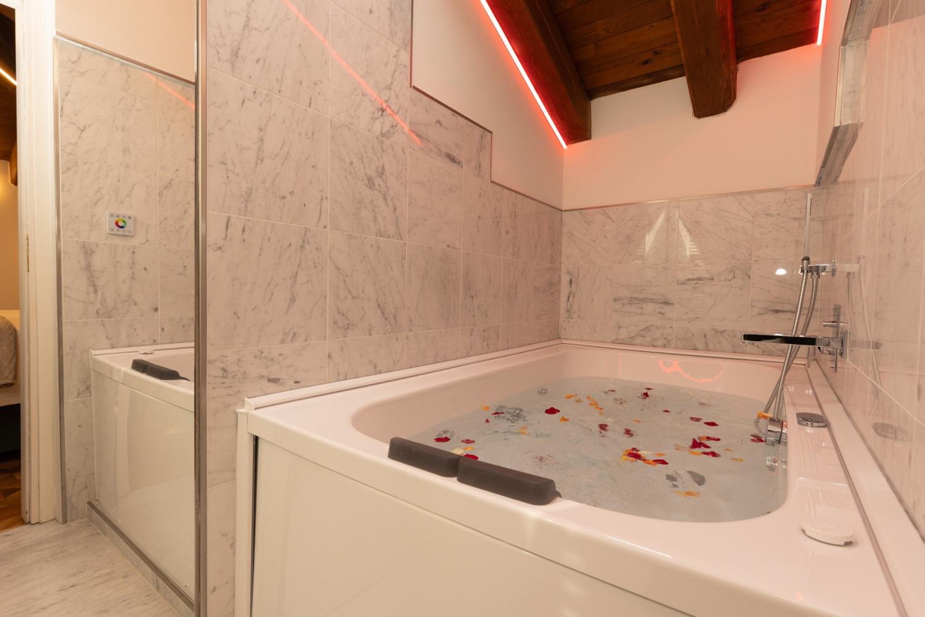 BolognaRoomscom - Villa Bottrigari
