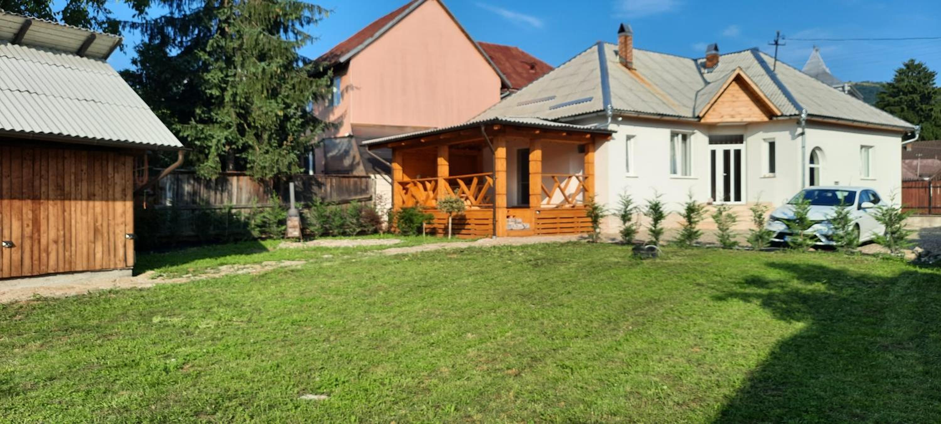 Mura House