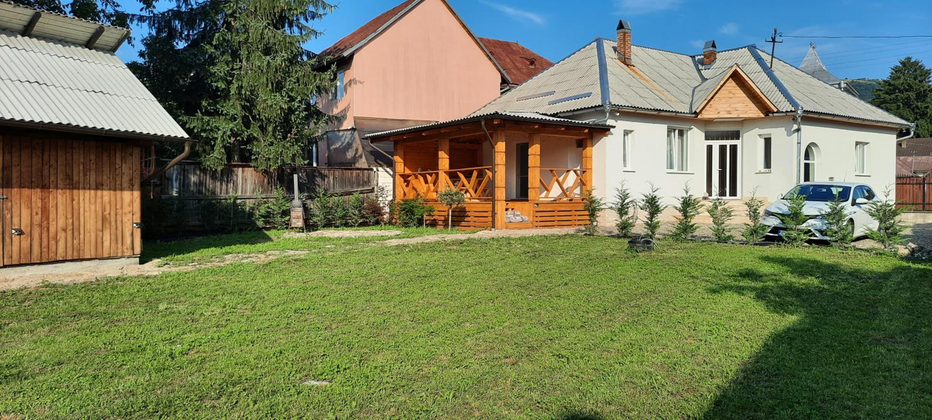 Mura House
