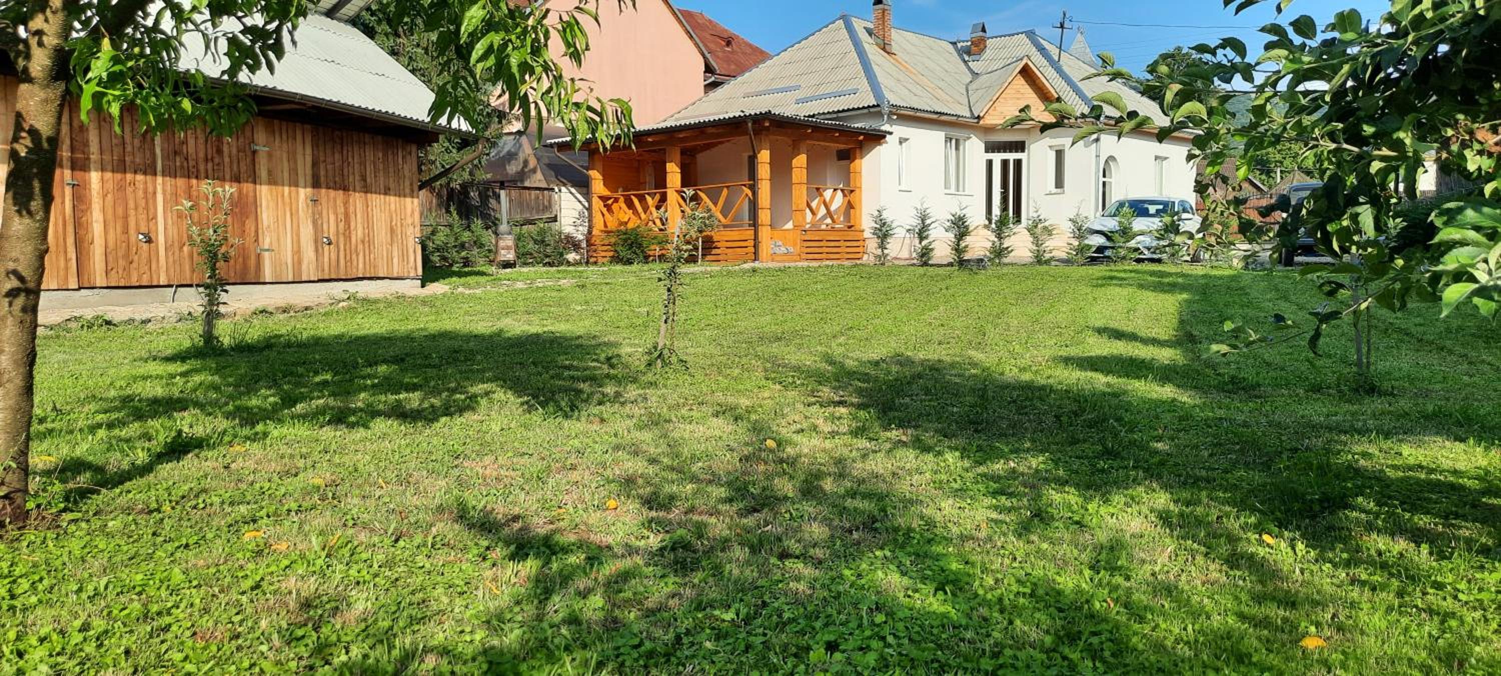 Mura House