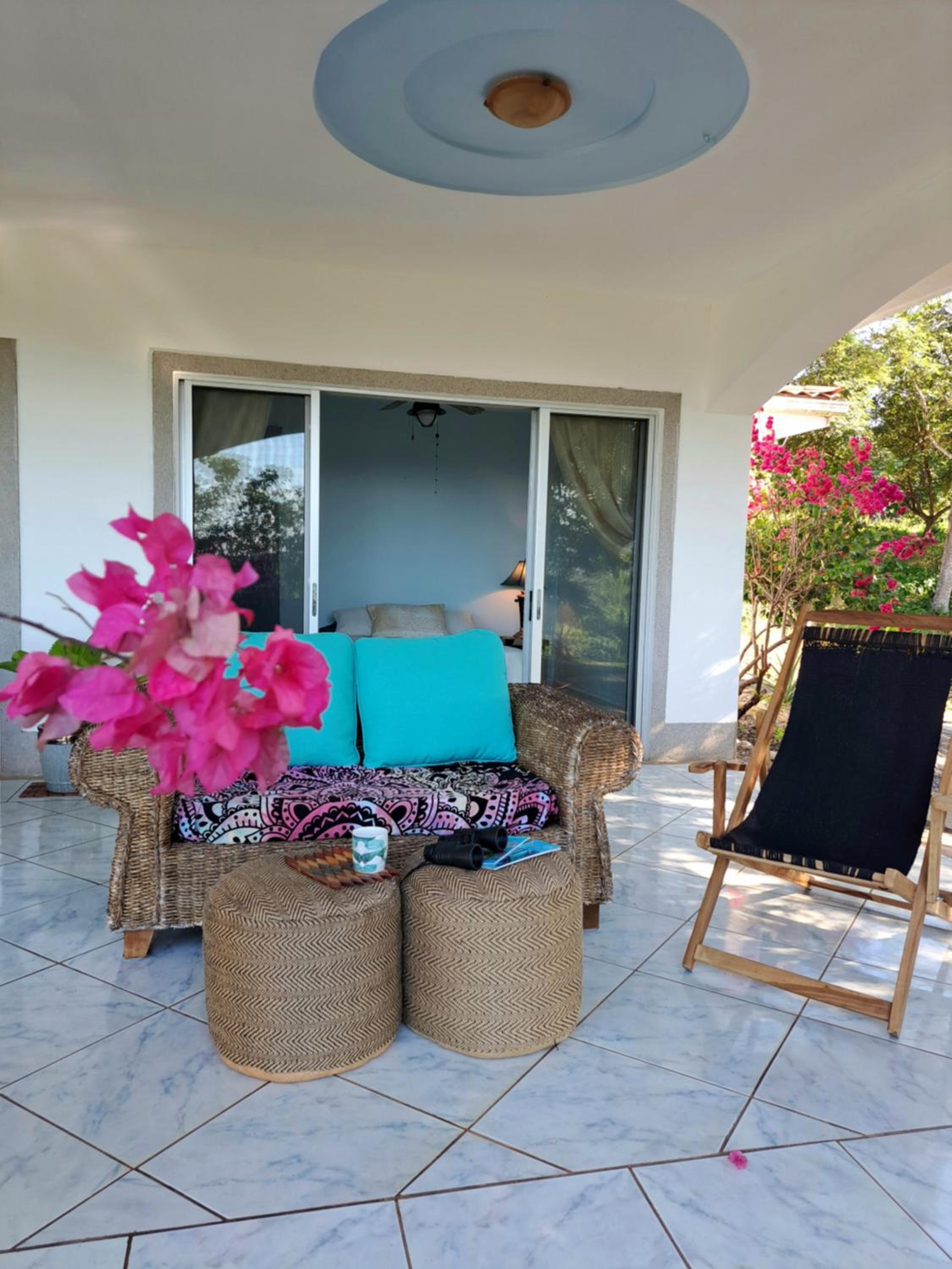 Hotel Tucanes Ridge Bed and Breakfast