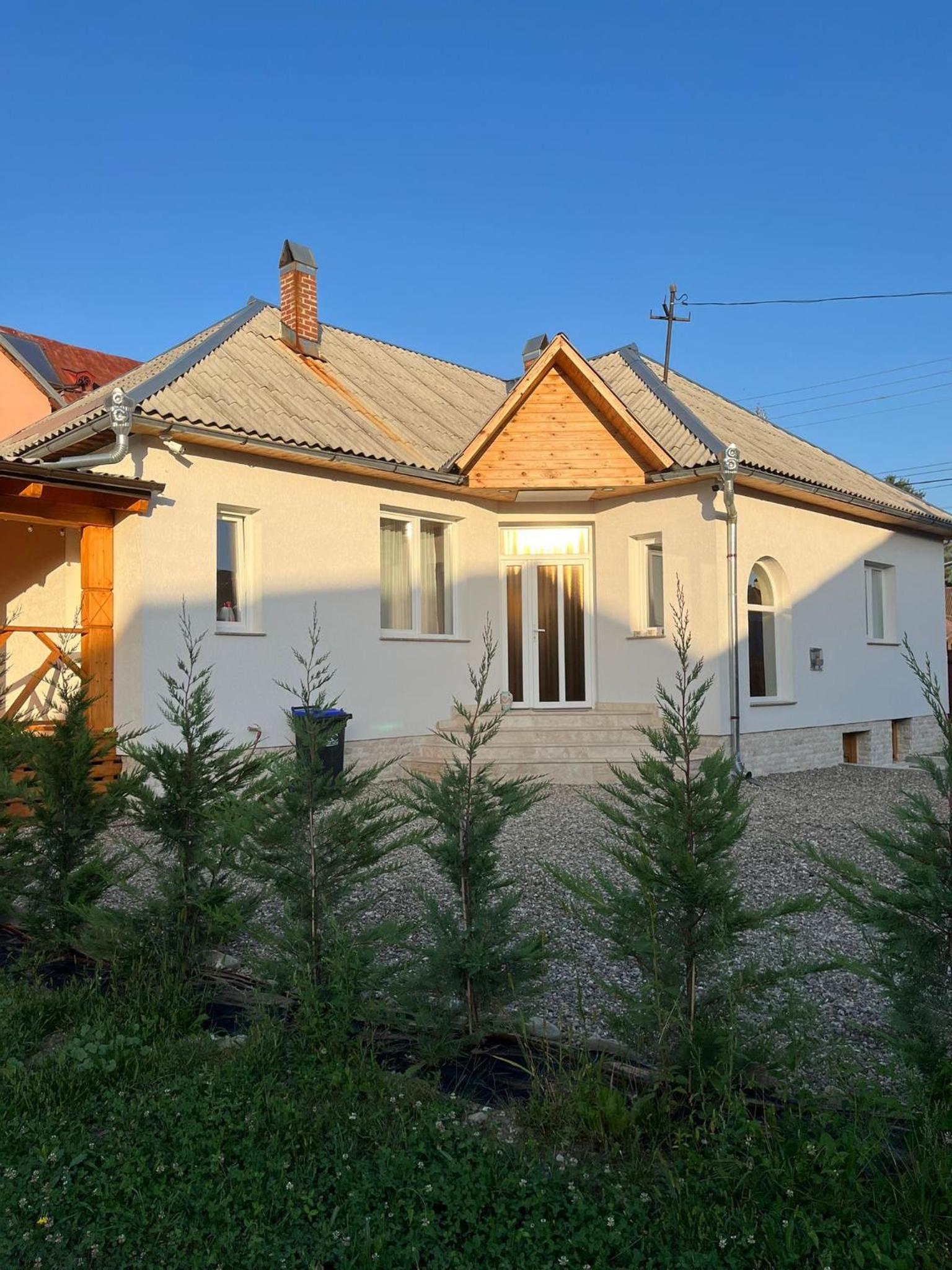 Mura House