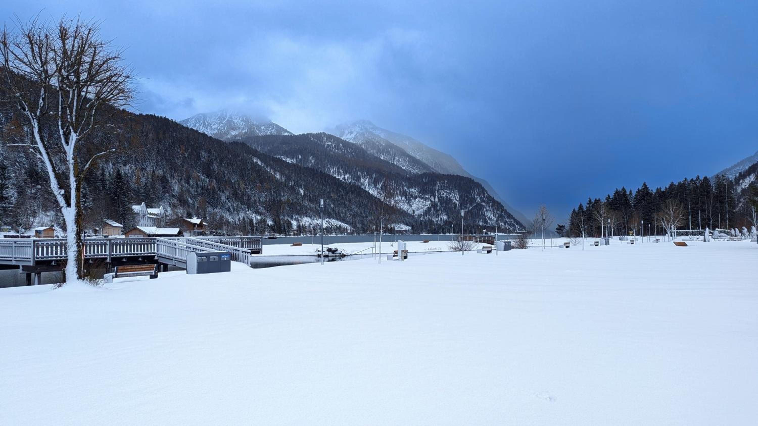 Luxury Eco-Chalet Pino Achensee - hike, bike, ski for 6 or more