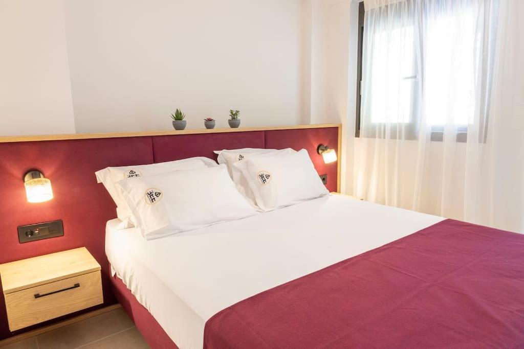 The Red Bee Apartment photo 3