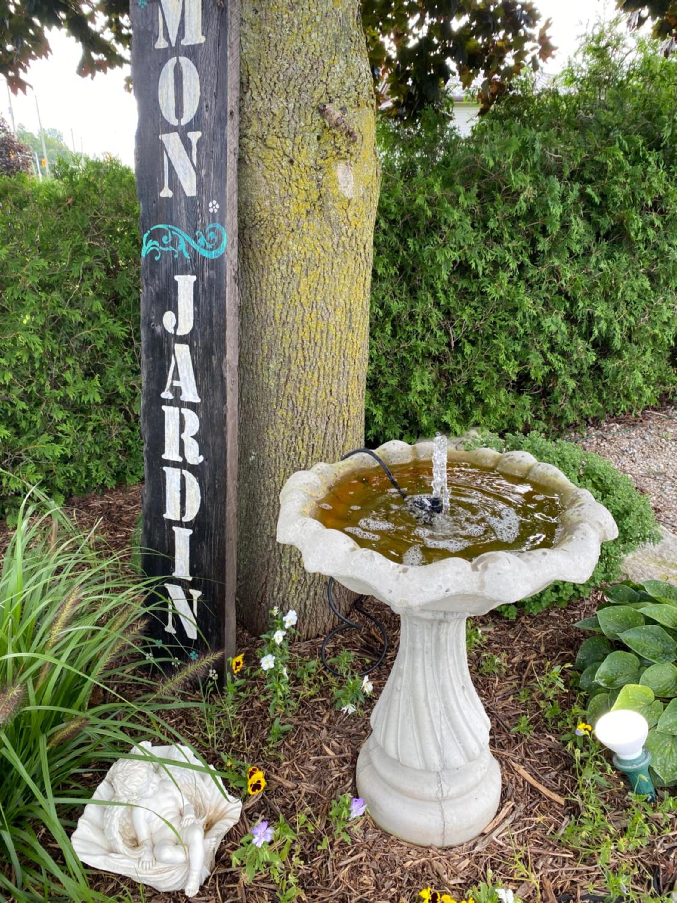 MonJardin Bed and Breakfast