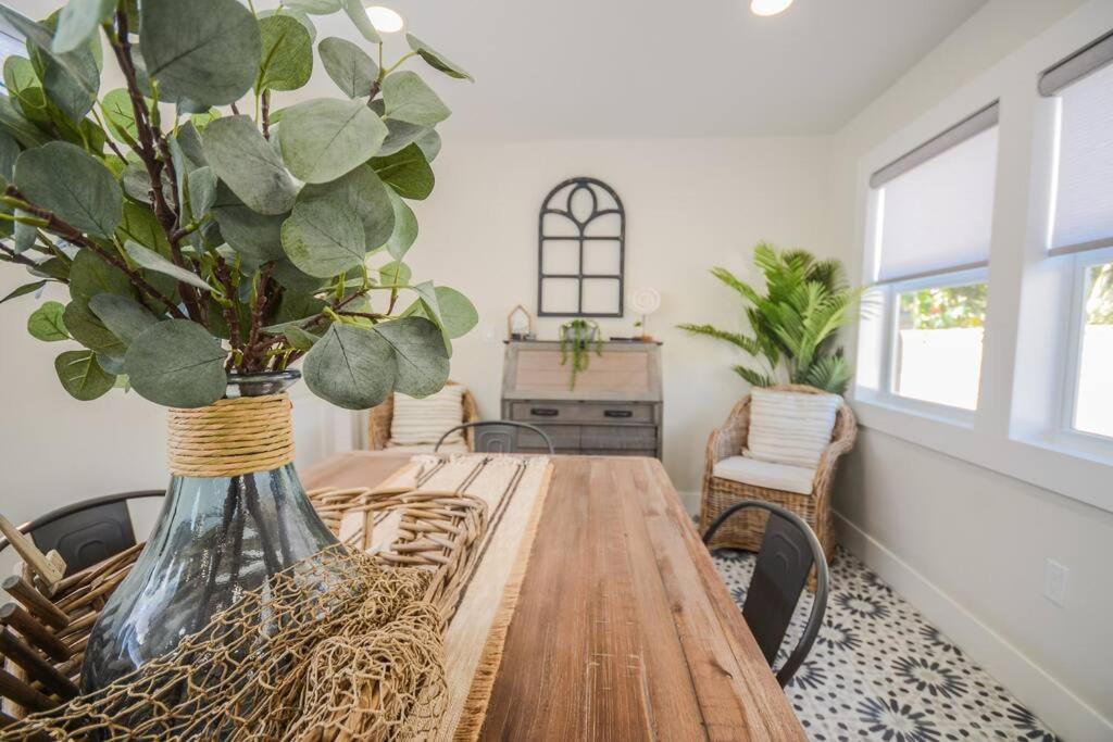 Sabal Palm Vacation Homes view 3