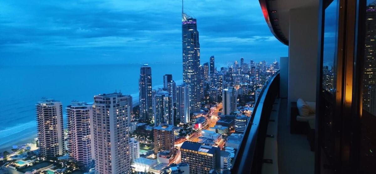 Level 47 Sky High 2BR Ocean View Apartment