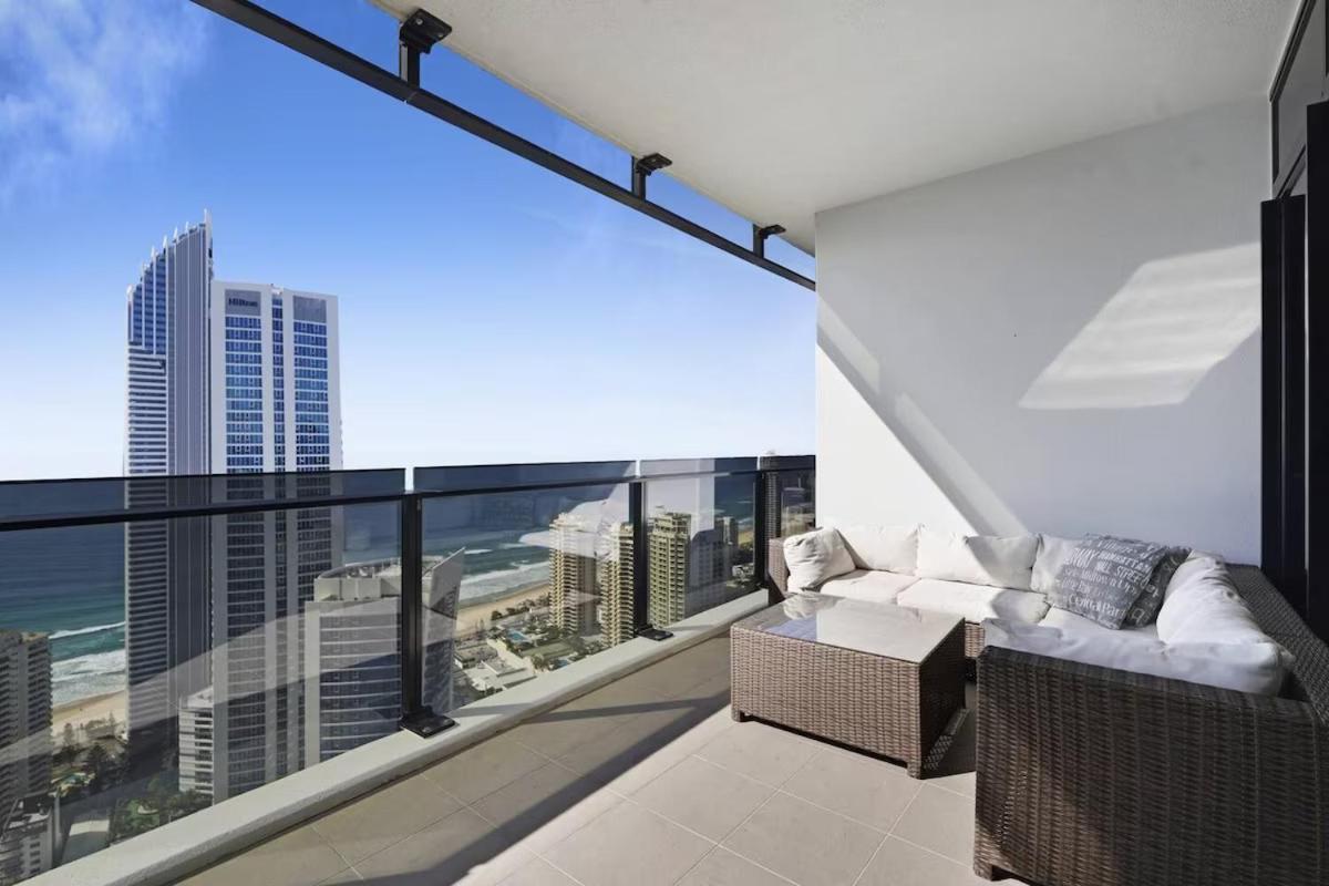 Level 47 Sky High 2BR Ocean View Apartment