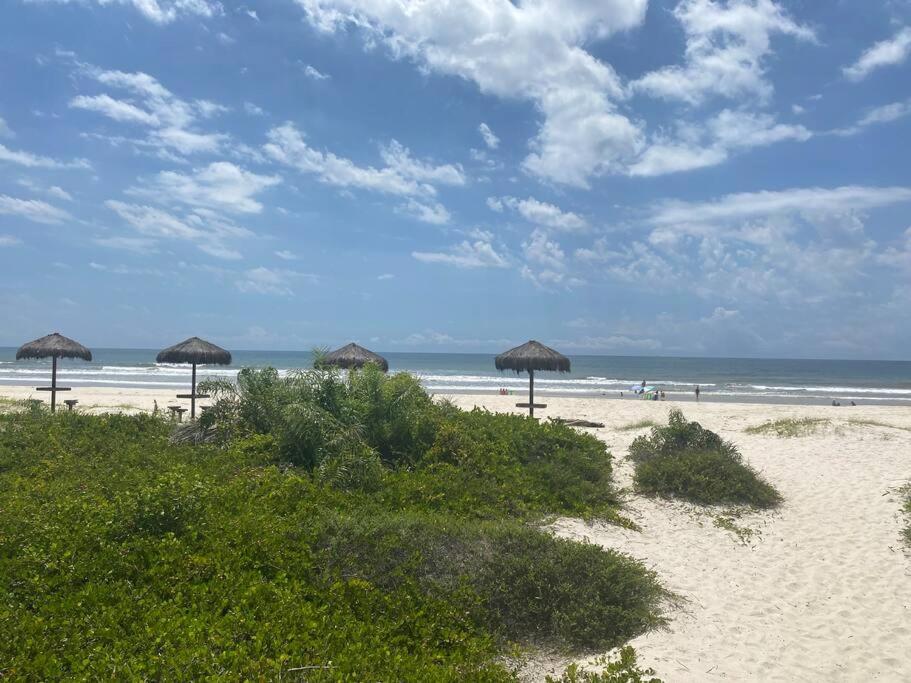 Chalé pé na areia