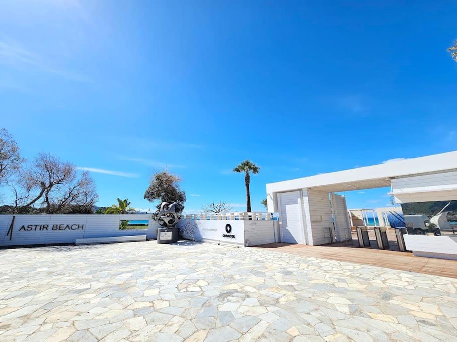 LuxSuite by Voula & Glyfada beach