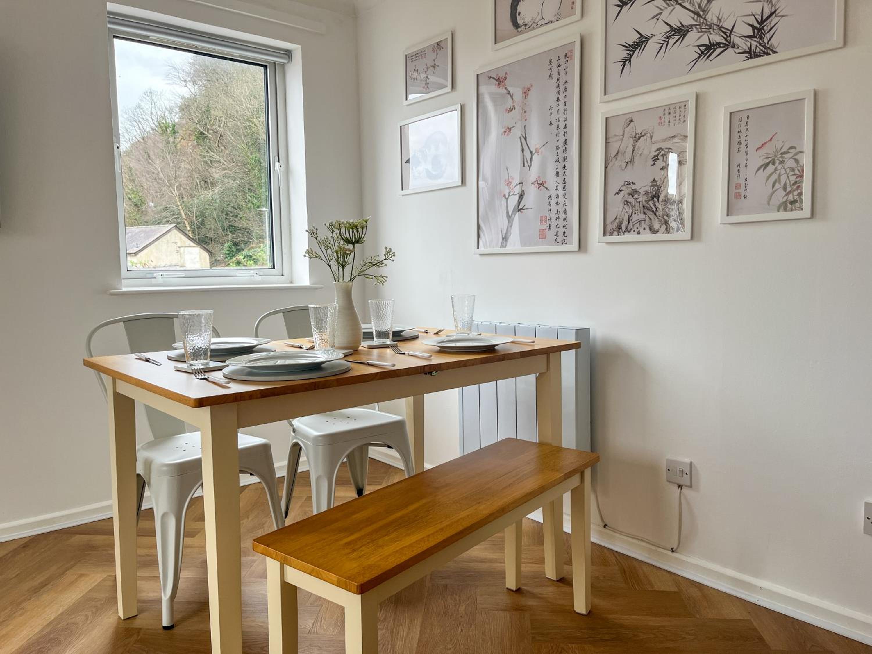 Stunning Central Flat w/ Parking