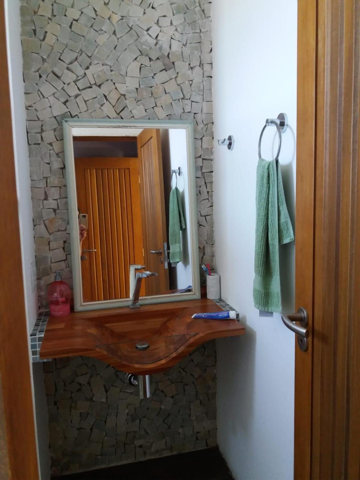 Casa completa na Ogiva com 2 suítes