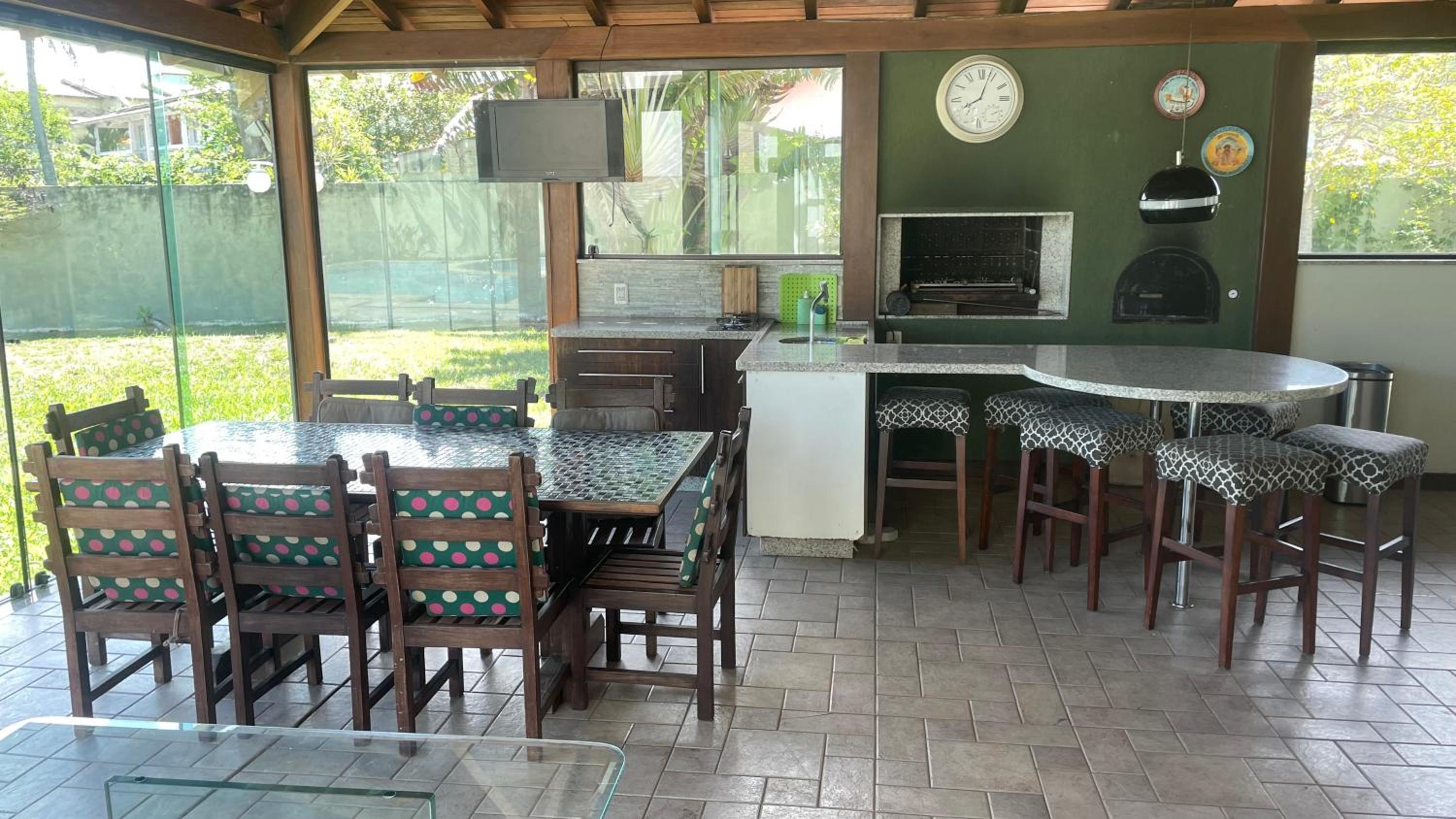 Casa completa na Ogiva com 2 suítes