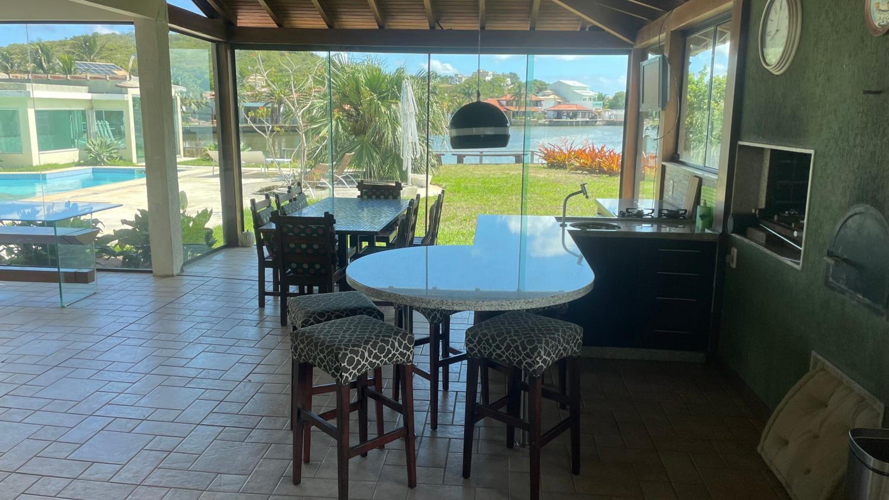 Casa completa na Ogiva com 2 suítes