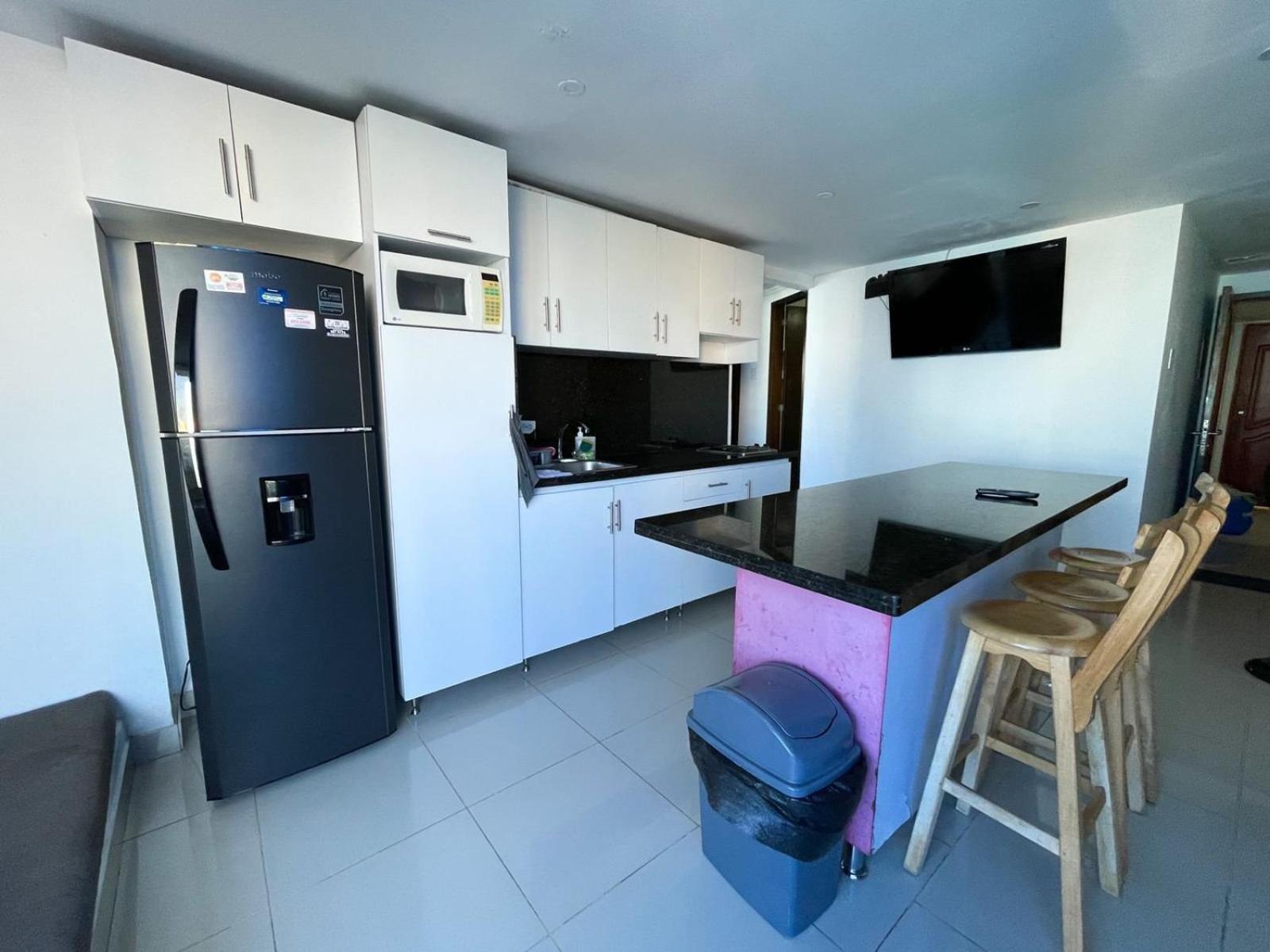 Apartamento con hermosa vista al mar y al lago