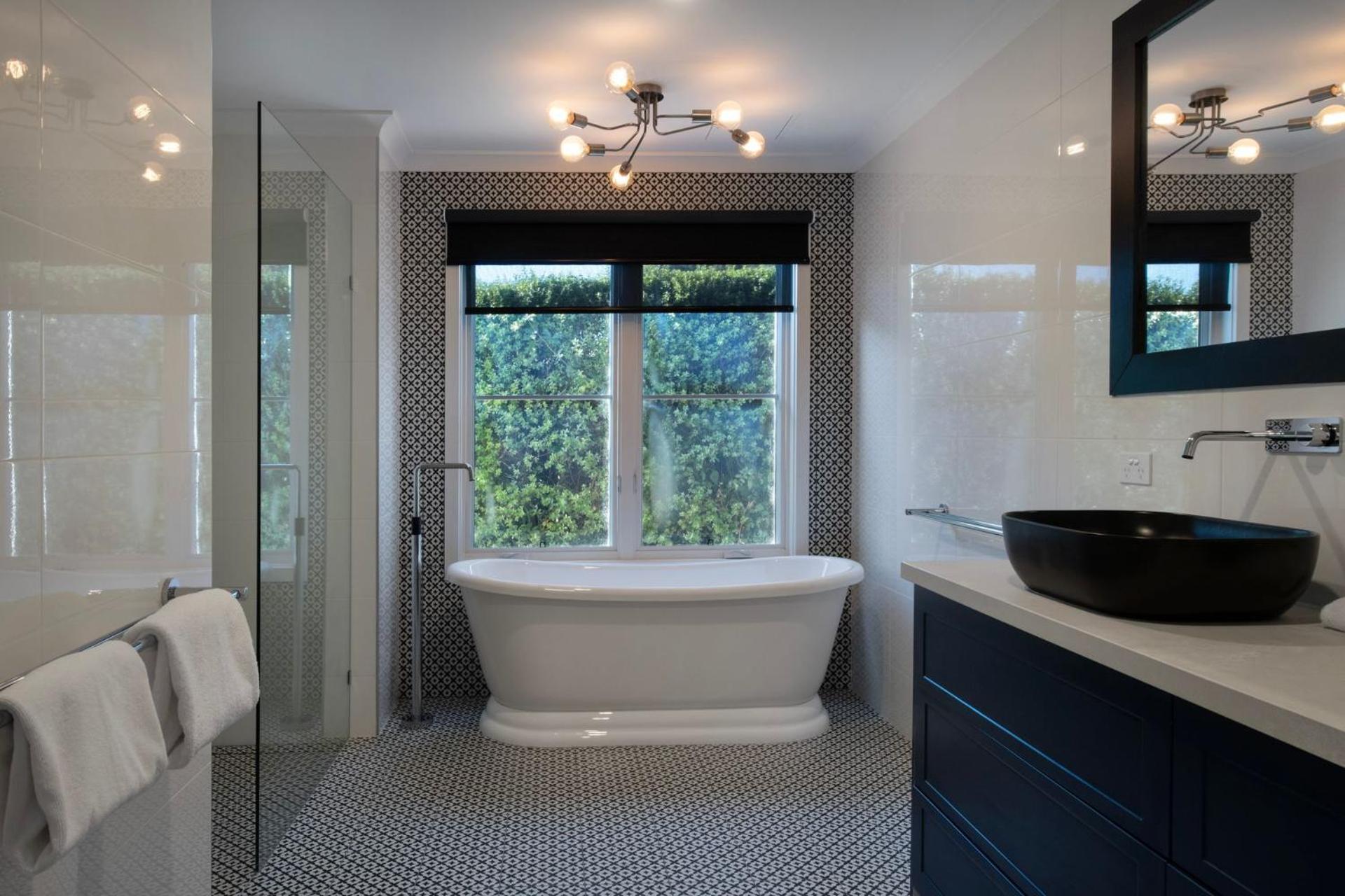 Queensberry Hill View- luxury group retreat